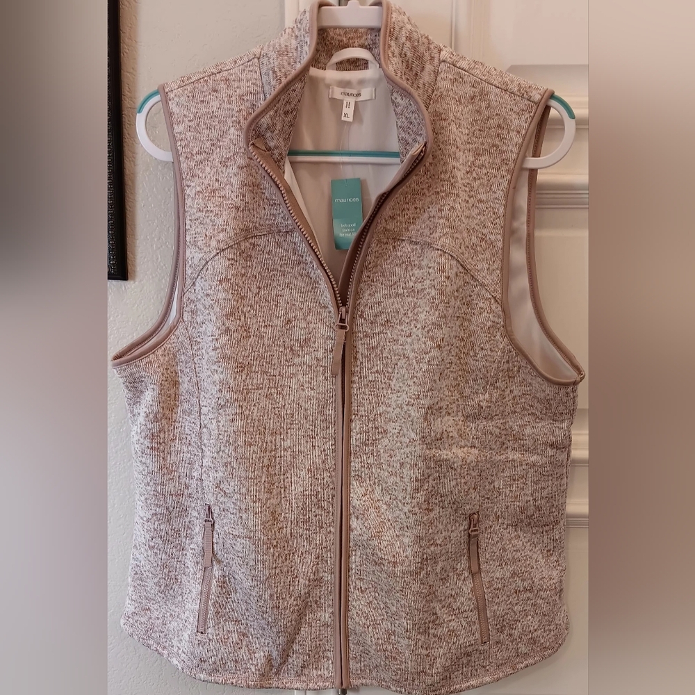 NEW --Maurices (Cherrywood Brown) Mauve Color Zip-Up Vest